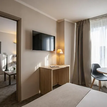 Готель Amarante 4*