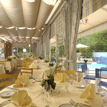Готель Amarante 4*